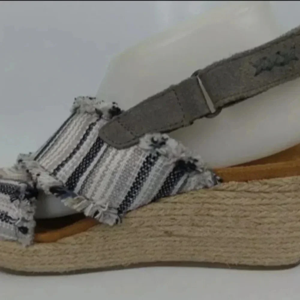 Minnetonka Multi Laredo Breeze Sandals Size 10